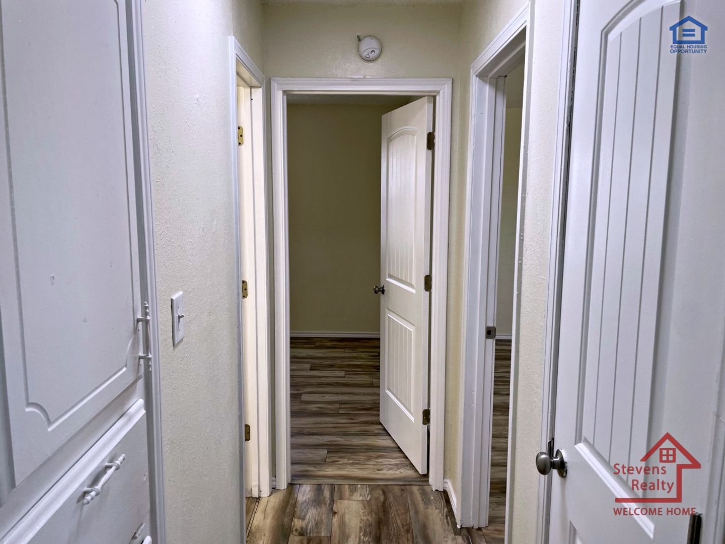 Building Photo - 2111 NW Lindy Ave