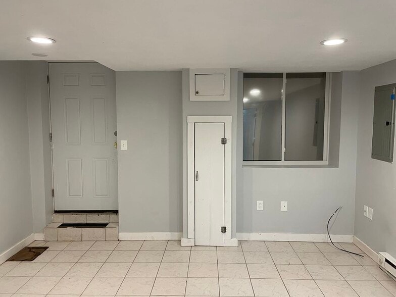 Building Photo - 94 5th St