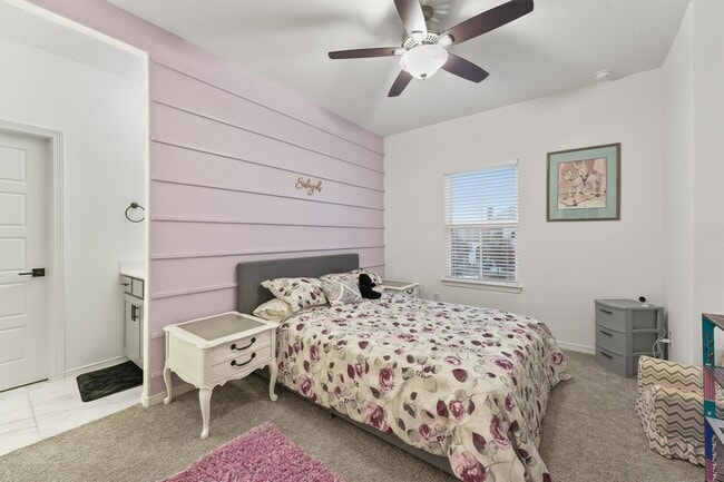 Building Photo - 30330 Parkside Passage Dr