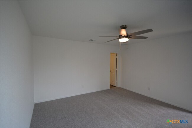 Building Photo - 1537 Hummock Steep