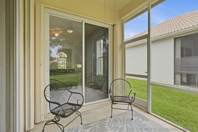 Building Photo - 707 SW San Salvador Cv