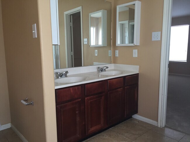 Building Photo - 6038 Deep South Dr