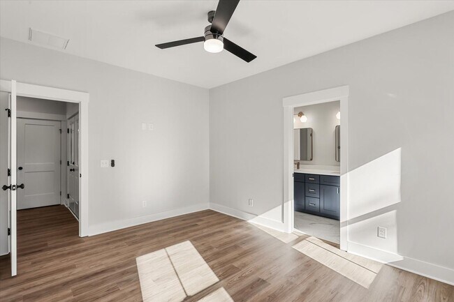 Building Photo - 5404 Mildred St