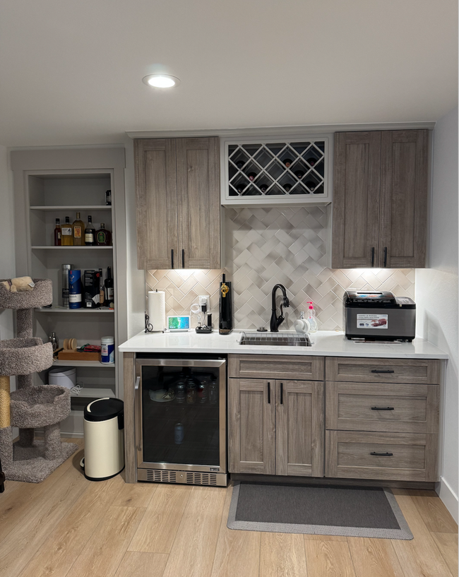 Building Photo - Gorgeous 4 Bed, 3.5 Bath Home | 3,100+ Sq ...