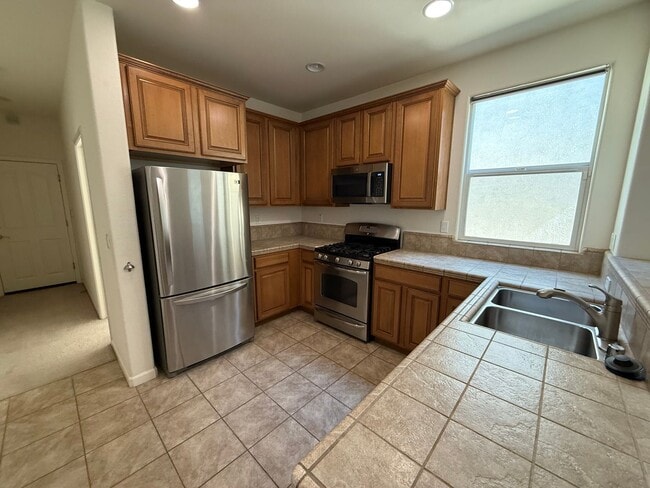 Building Photo - 2912 Mojave Dr