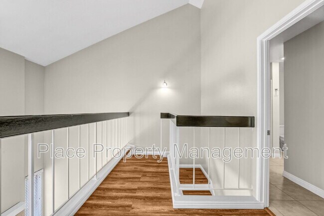 Building Photo - 3017 Plaza Lorenzo