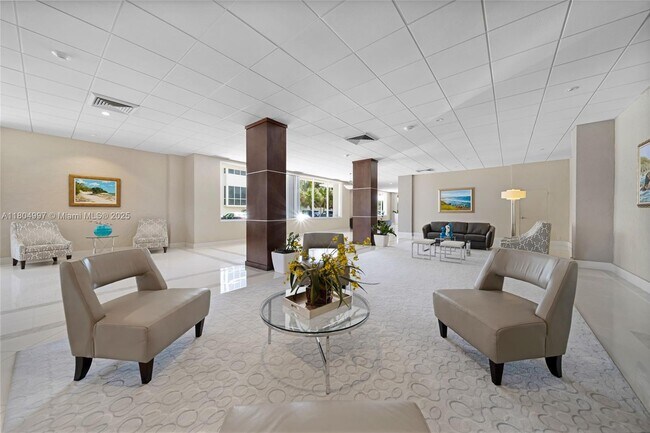 Building Photo - 4250 Galt Ocean Dr