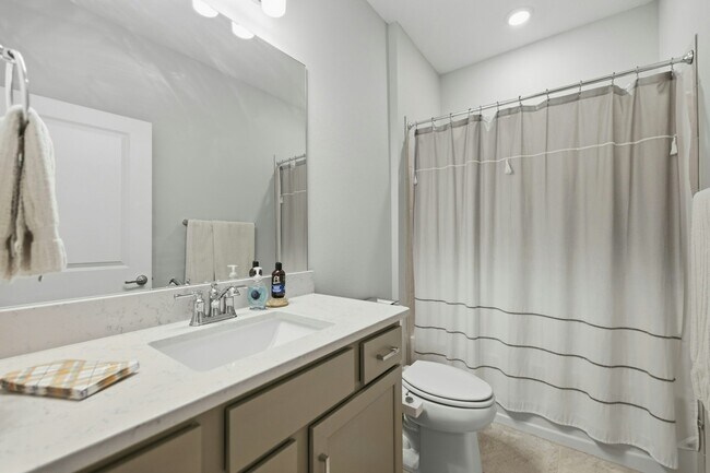 Building Photo - 5584 SW 85th Ave Rd