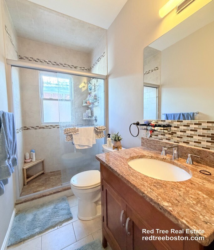 Building Photo - 39 Long Ave