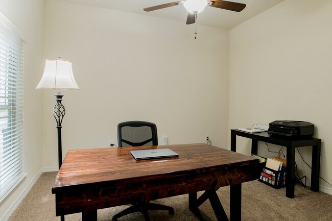 Building Photo - Beautiful 4 bedroom home in Pace