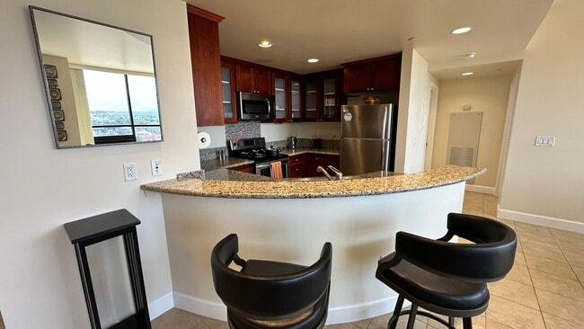 Building Photo - 450 N Arlington Ave