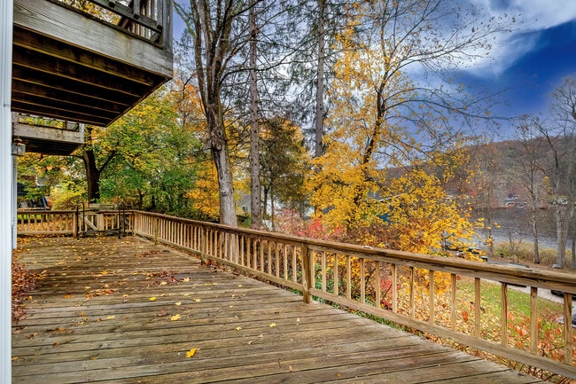 Building Photo - 14 Clearview Terrace