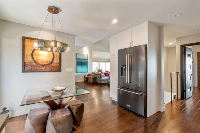 Building Photo - 22 Gravatt Dr