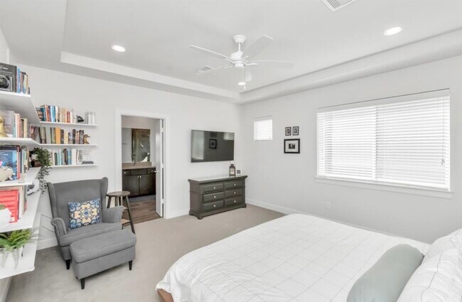 Building Photo - 360 Eado Park Cir