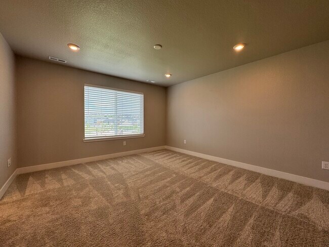 Building Photo - 13427 Broad Wing Dr