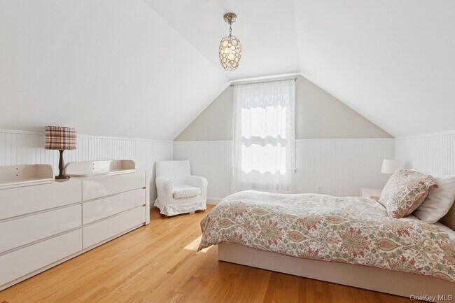 Building Photo - 1110 Gillette Dr