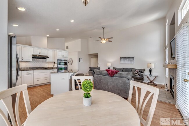 Building Photo - 4791 Mesa Meadows Dr
