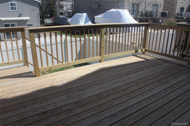 Building Photo - 274 Robinson Ave