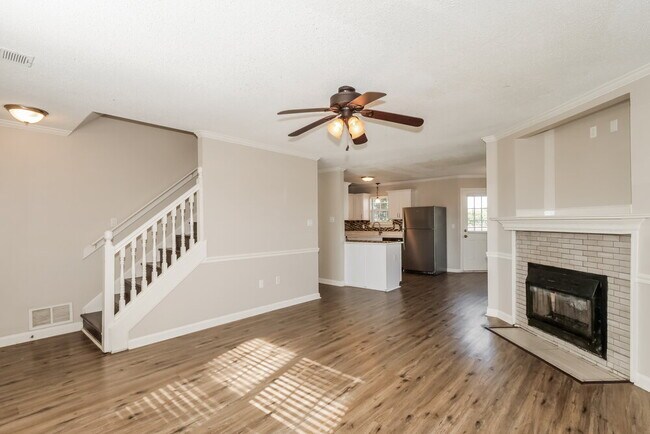 Building Photo - 7362 Stonegate Blvd