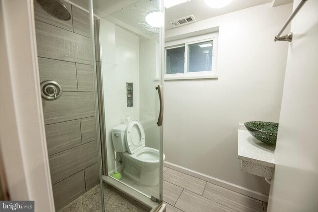 Building Photo - 6017 Walhaven Dr