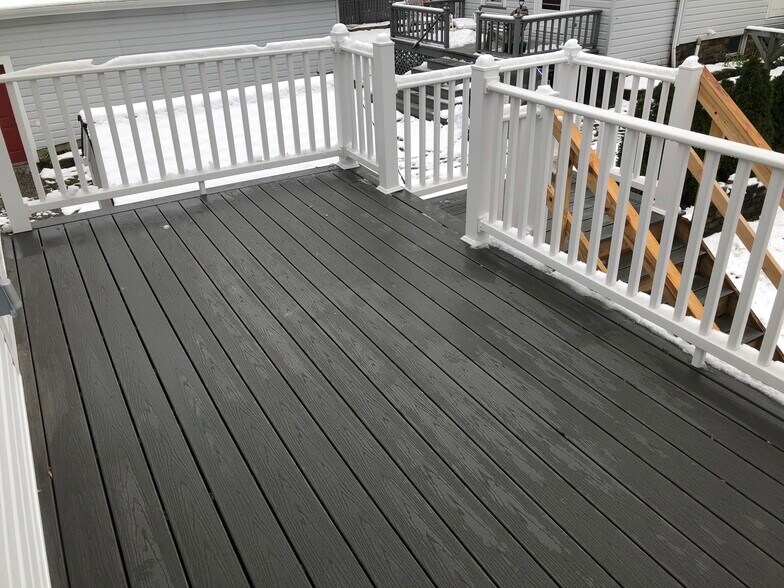 Building Photo - 307 Gilmore Ave