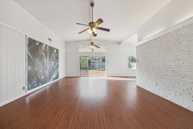 Building Photo - 3310 Longfield Cir