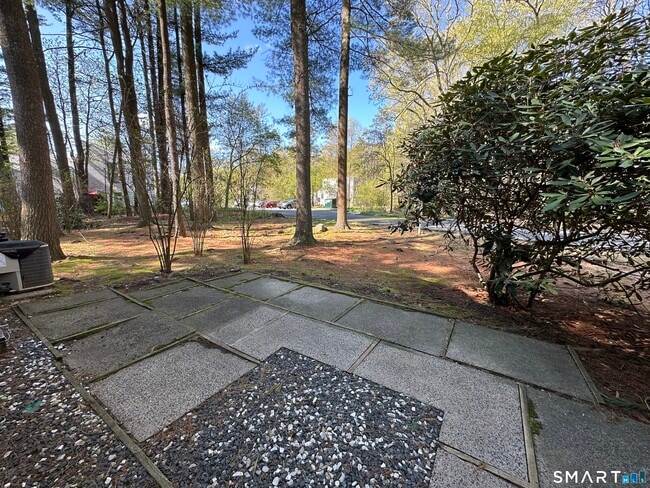 Building Photo - 7 Staunton Ct