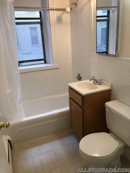 Building Photo - 1156 Commonwealth Ave