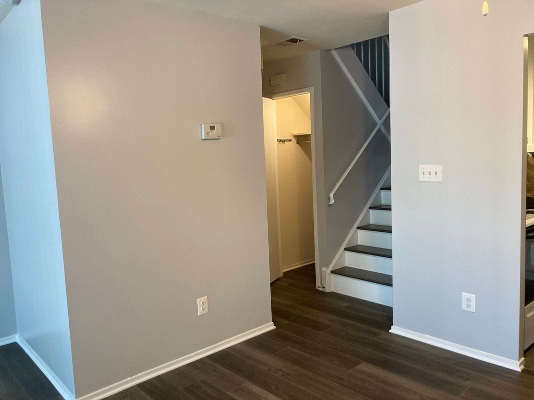Building Photo - 10260 Ridgeline Dr