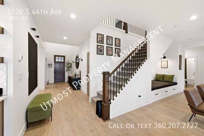 Building Photo - 1320 South 44th Ave