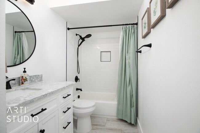 Building Photo - Adorable 3-Bedroom Condo in Prime Provo Lo...