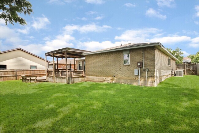 Building Photo - 12757 Lake Conroe Hills Dr