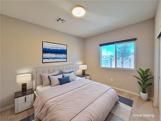 Building Photo - 5652 Redwood St