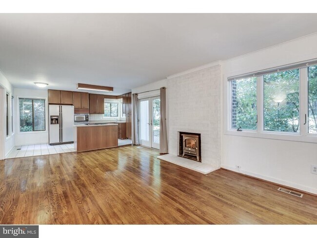 Building Photo - 7220 Vistas Ln