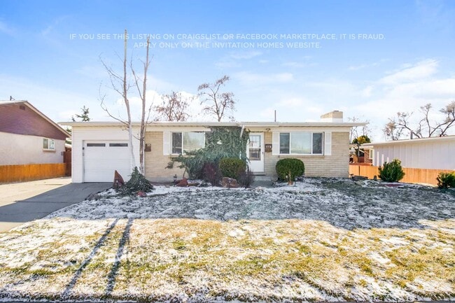 Building Photo - 381 Marquette Dr