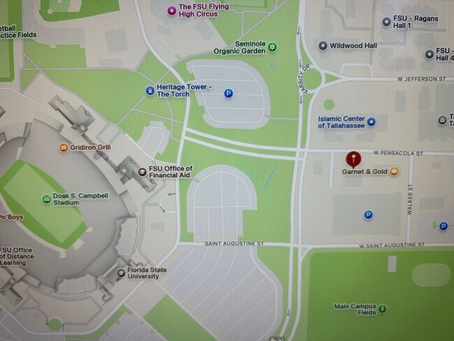 Building Photo - 405 Dunwoody St