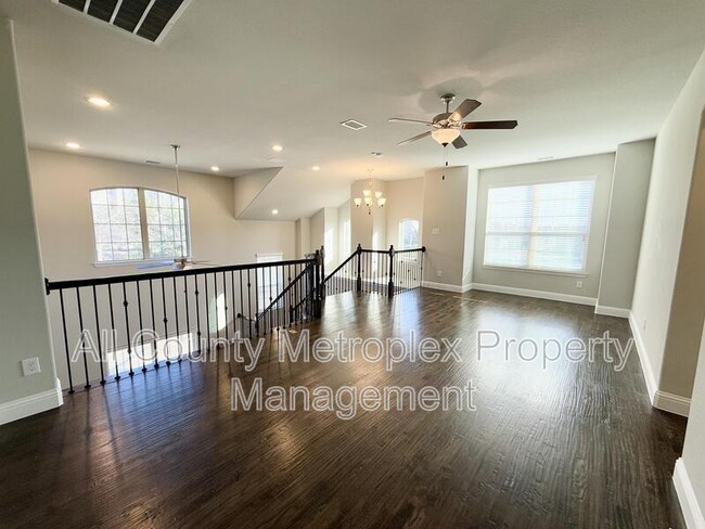 Building Photo - 950 Dartford Dr