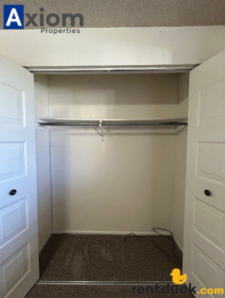 Building Photo - 2128 Marigold St