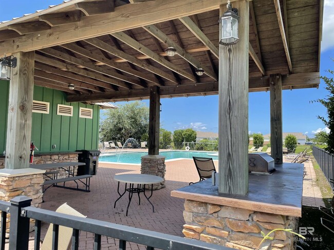 Building Photo - 17417 Tallasee Blvd