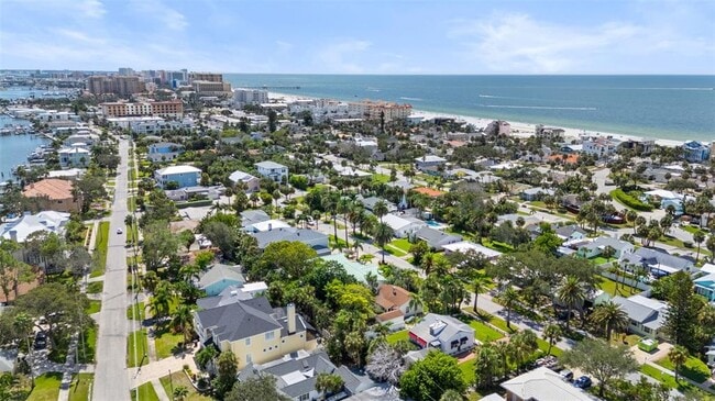 Building Photo - 759 Lantana Ave