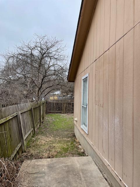 Building Photo - 12200 Thompkins Dr