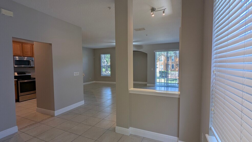 Building Photo - 1531 Little Gem Loop