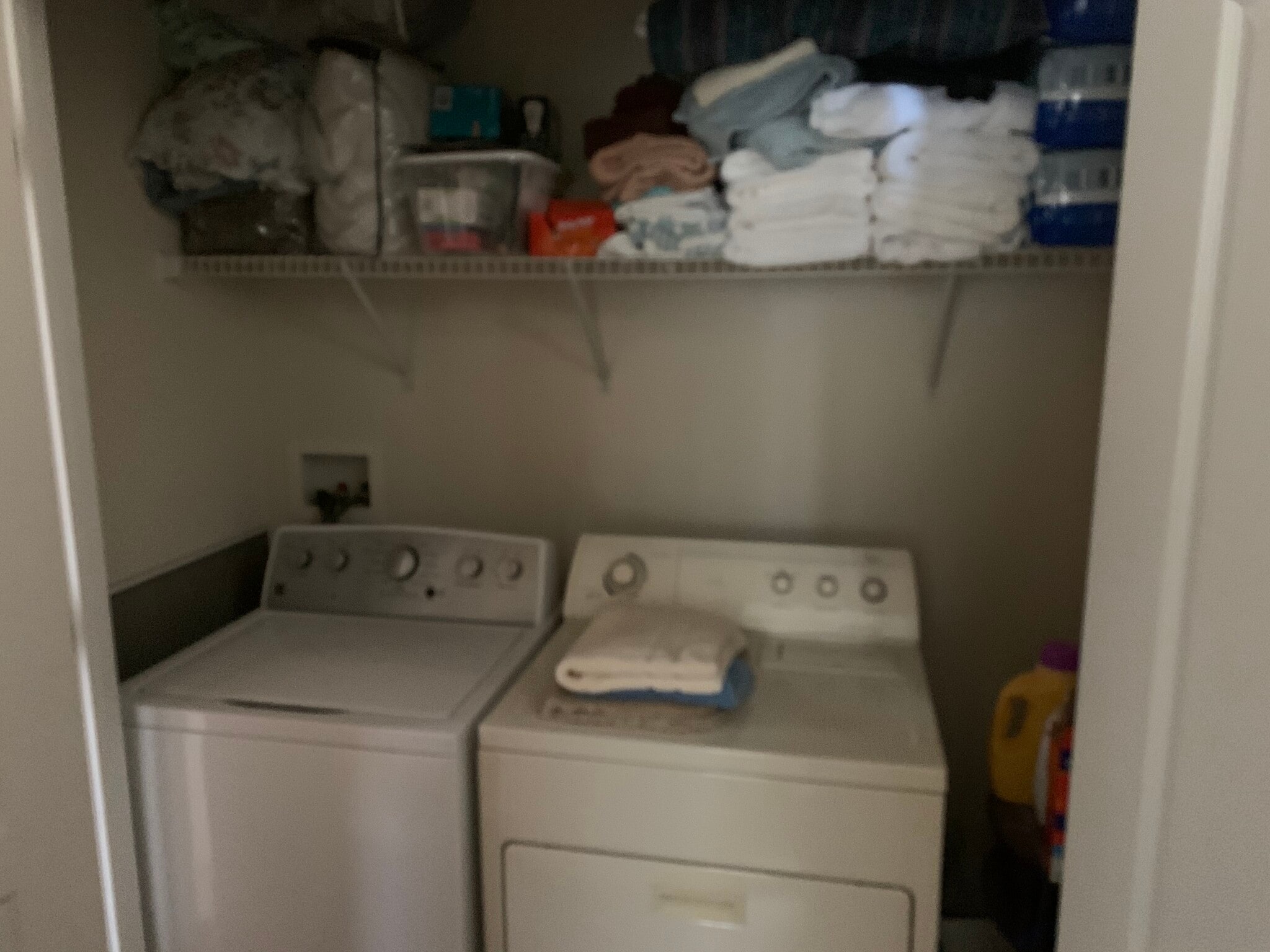 Washer/Dryer - 10000 Goldenwood Ct