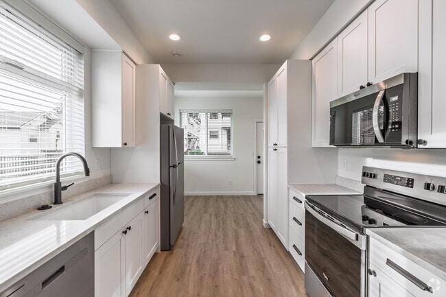 Interior Photo - City Townhomes