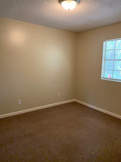 Building Photo - Camellia Cove