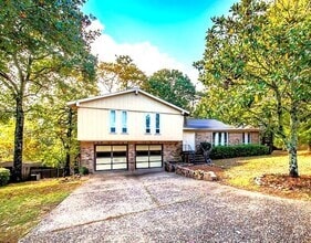 Building Photo - 12805 Rivercrest Dr