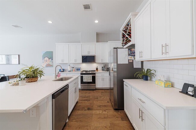 Building Photo - 3810 Olde Bourbon Ln
