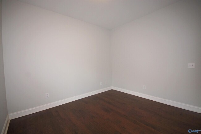 Building Photo - 109 Wolf Creek Trail SW
