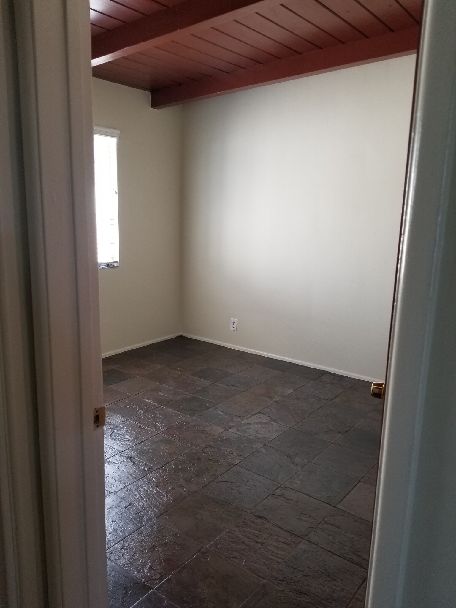 2nd bedroom with large closet - 2330 Carmelina S Ave