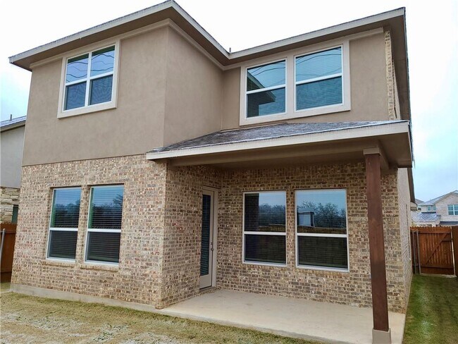 Building Photo - 1265 Summerbrooke Cir